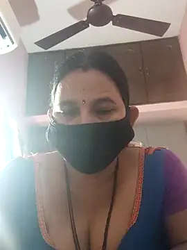 Snapshot of lalitha225 chatting on 24, 12, 2024 lalitha225 online show from 24, 12, 2024