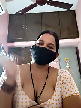 Snapshot of lalitha225 chatting on 27, 12, 2024 lalitha225 online show from 27, 12, 2024