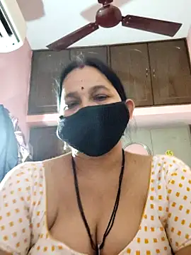 Snapshot of lalitha225 chatting on 27, 12, 2024 lalitha225 online show from 27, 12, 2024