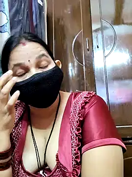 Snapshot of lalitha225 chatting on 4, 1, 2025 lalitha225 online show from 4, 1, 2025