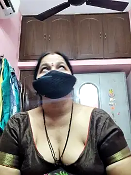 Snapshot of lalitha225 chatting on 29, 1, 2025 lalitha225 online show from 29, 1, 2025