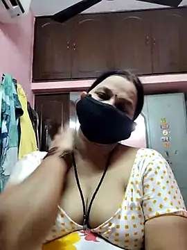 Snapshot of lalitha225 chatting on 31, 1, 2025 lalitha225 online show from 31, 1, 2025