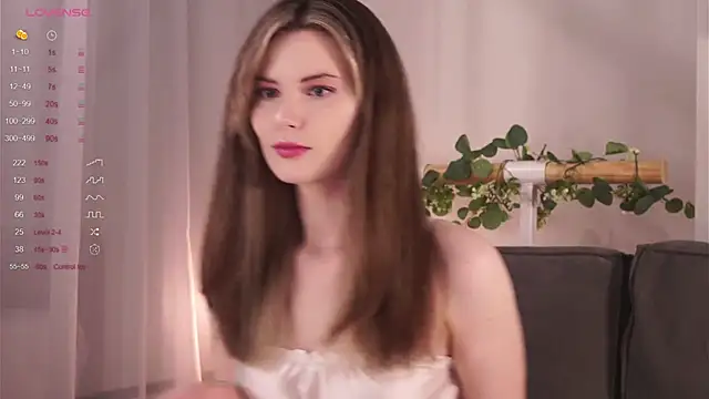 LoraDevon online show from 25, 9, 2025