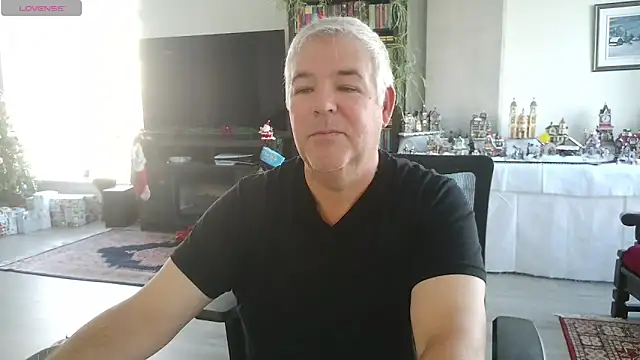 Snapshot of aarosteev2 chatting on 16, 12, 2025 aarosteev2 online show from 16, 12, 2025