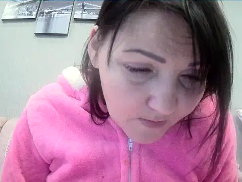 Snapshot of ClaireSunset chatting on 17, 5, 2026 ClaireSunset online show from 17, 5, 2026