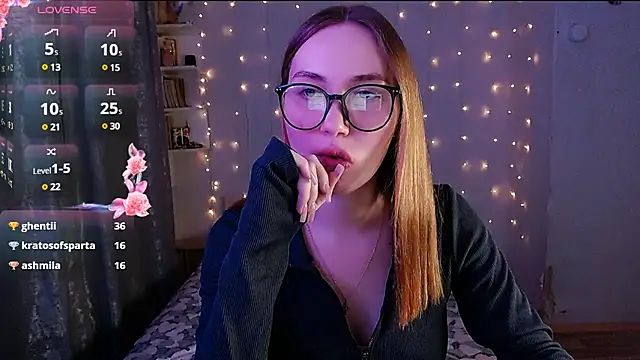 Snapshot of Miya_Mark chatting on 5, 3, 2025 Miya Mark online show from 5, 3, 2025