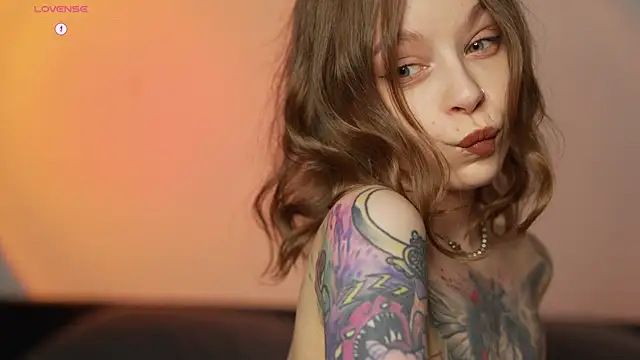 Snapshot of likeornot chatting on 28, 7, 2026 likeornot online show from 28, 7, 2026