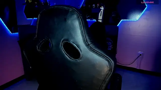 Snapshot of Belliinda_21 chatting on 29, 10, 2025 Belliinda 21 online show from 29, 10, 2025