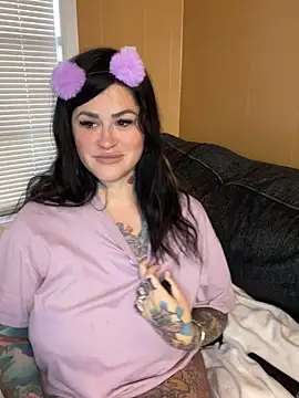 TexasTattooedHouseWife online show from 20, 2, 2025