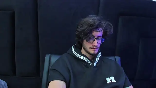 Loggan donnelly online show from 11, 1, 2025