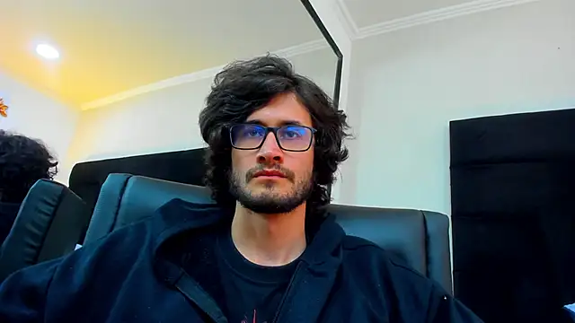 Loggan donnelly online show from 22, 2, 2025