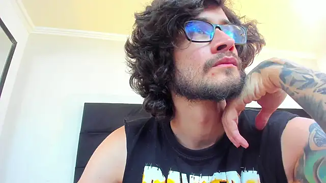 Loggan donnelly online show from 7, 3, 2025