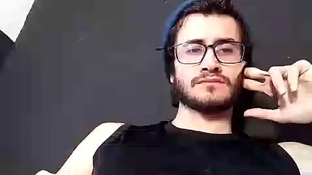 Loggan donnelly online show from 12, 11, 2025