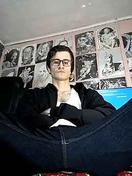 Loggan donnelly online show from 31, 1, 2026