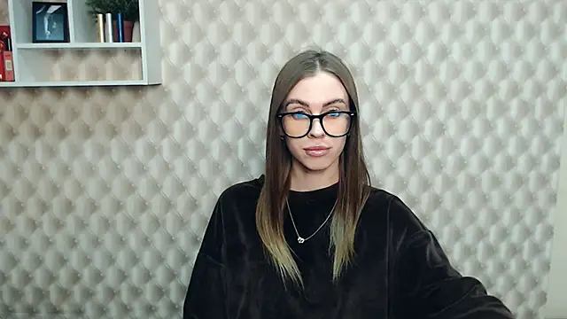 AlisaCatty  online show from 10, 3, 2025