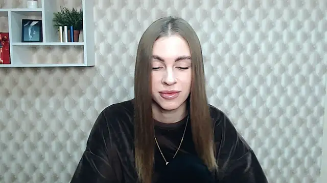 AlisaCatty  online show from 12, 3, 2025