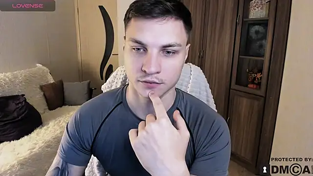 handsome guy01 online show from 22, 10, 2025