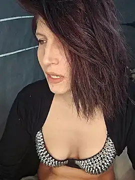 Lenchen  online show from 15, 1, 2025