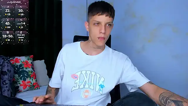 Snapshot of Adam_hard_ chatting on 3, 2, 2025 Adam hard  online show from 3, 2, 2025