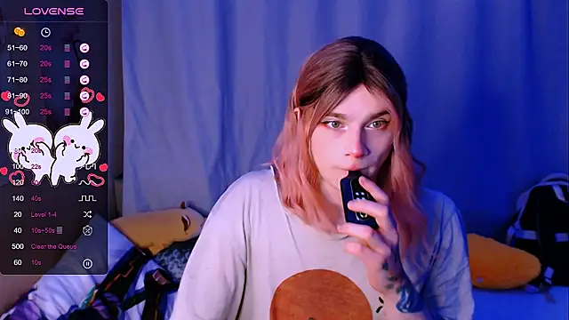 Alice Hells online show from 8, 11, 2025