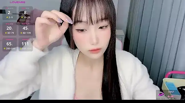 Snapshot of -Wendy__ chatting on 14, 2, 2025 -Wendy online show from 14, 2, 2025