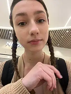 Snapshot of Lia__Love chatting on 19, 12, 2024 Lia Love online show from 19, 12, 2024