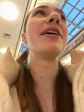 Snapshot of Lia__Love chatting on 28, 12, 2024 Lia Love online show from 28, 12, 2024