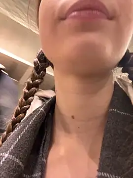 Snapshot of Lia__Love chatting on 6, 1, 2025 Lia Love online show from 6, 1, 2025