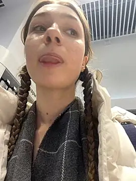 Snapshot of Lia__Love chatting on 6, 1, 2025 Lia Love online show from 6, 1, 2025