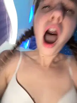 Snapshot of Lia__Love chatting on 4, 2, 2025 Lia Love online show from 4, 2, 2025