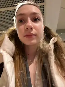 Snapshot of Lia__Love chatting on 5, 2, 2025 Lia Love online show from 5, 2, 2025