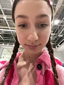 Snapshot of Lia__Love chatting on 7, 2, 2025 Lia Love online show from 7, 2, 2025