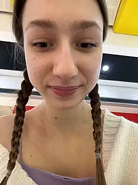 Snapshot of Lia__Love chatting on 11, 2, 2025 Lia Love online show from 11, 2, 2025