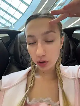 Snapshot of Lia__Love chatting on 23, 10, 2025 Lia Love online show from 23, 10, 2025