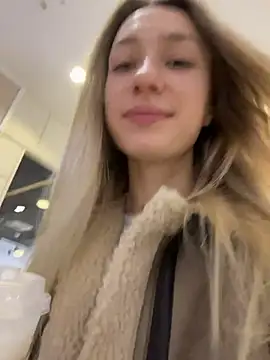 Snapshot of Lia__Love chatting on 29, 10, 2025 Lia Love online show from 29, 10, 2025