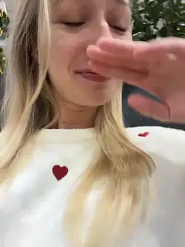 Snapshot of Lia__Love chatting on 24, 11, 2025 Lia Love online show from 24, 11, 2025