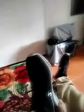 Snapshot of samael1107 chatting on 24, 9, 2025 samael1107 online show from 24, 9, 2025