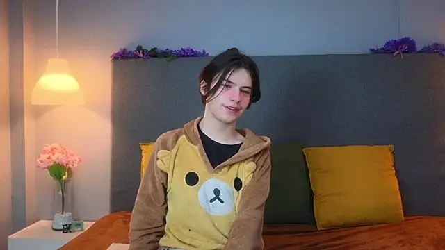 Angel shiny online show from 12, 1, 2025