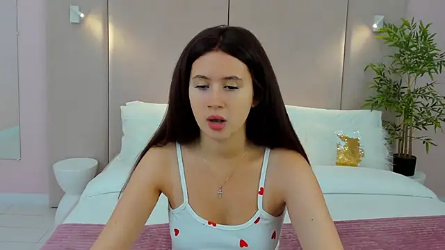 Snapshot of milaleoneli chatting on 19, 1, 2025 milaleoneli online show from 19, 1, 2025