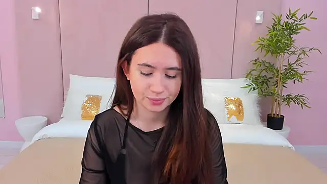 Snapshot of milaleoneli chatting on 29, 1, 2025 milaleoneli online show from 29, 1, 2025