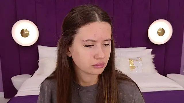 Snapshot of milaleoneli chatting on 17, 3, 2025 milaleoneli online show from 17, 3, 2025