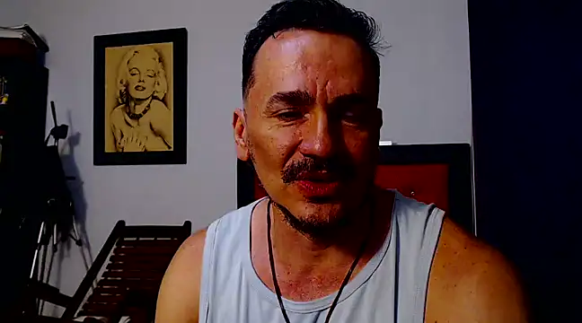 Snapshot of theroomboy chatting on 10, 12, 2024 theroomboy online show from 10, 12, 2024