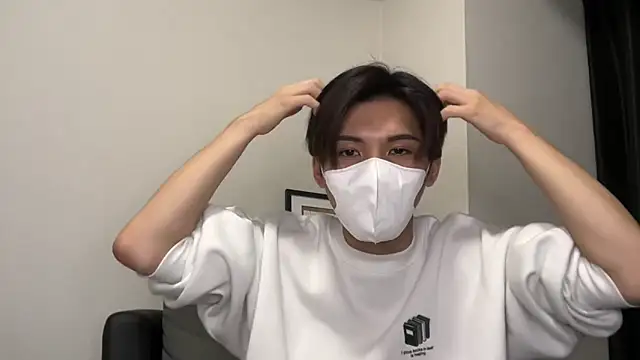 Snapshot of Lio_kun chatting on 5, 12, 2024 Lio kun online show from 5, 12, 2024