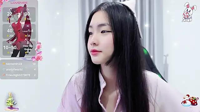 Snapshot of CelestiaWang chatting on 18, 12, 2024 CelestiaWang online show from 18, 12, 2024