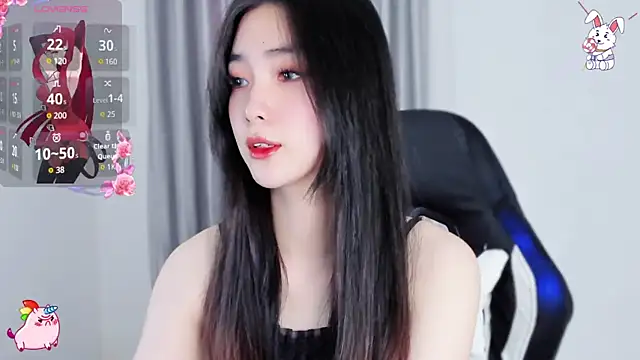 Snapshot of CelestiaWang chatting on 7, 1, 2025 CelestiaWang online show from 7, 1, 2025