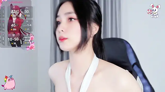 Snapshot of CelestiaWang chatting on 10, 1, 2025 CelestiaWang online show from 10, 1, 2025