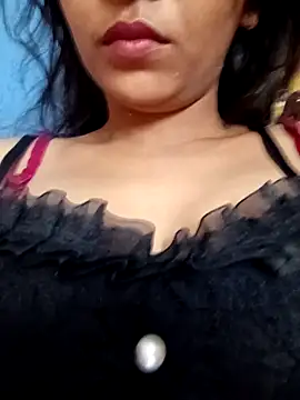 Snapshot of Sanjana-Mehar chatting on 8, 11, 2025 Sanjana-Mehar online show from 8, 11, 2025