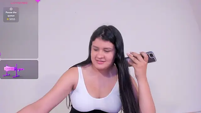 Elalove  online show from 9, 3, 2026