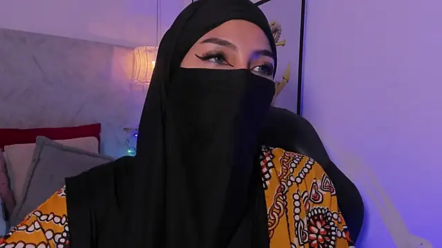 naomiii   online show from 22, 12, 2025