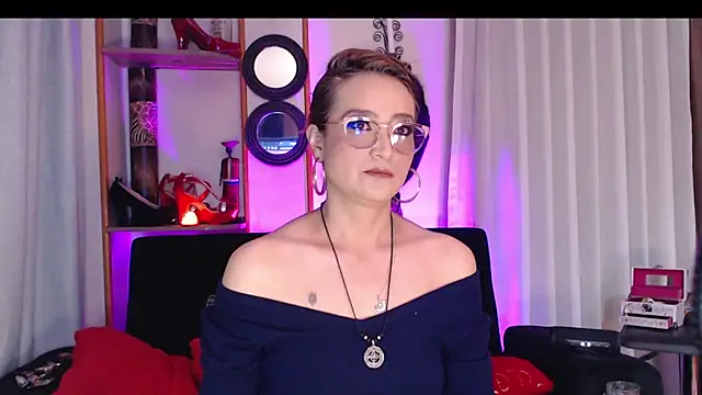 AdeleMourfg online show from 24, 2, 2025